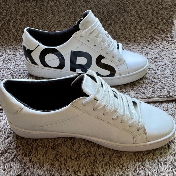 Michael Kors shoes - Picture 14 of 16